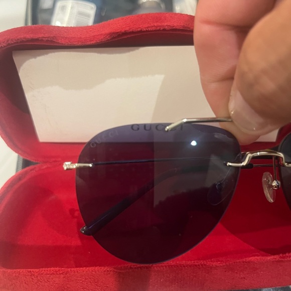 GucciAviator Sunglasses 😎 black. Authentic & Beautiful!These come with case etc - Picture 8 of 12